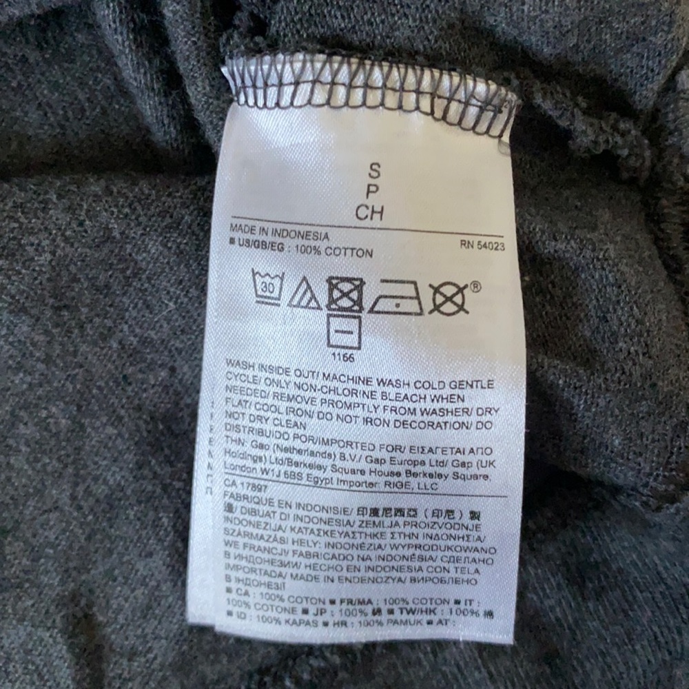 Banana Republic Top With Dome Beads size Small - Picture 9 of 10